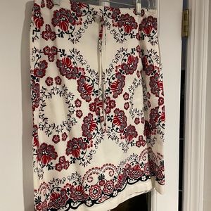 Ann Taylor skirt white with blue and red print